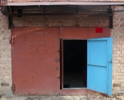 Сдам гараж, &gt, 30 м кв.  Армавир