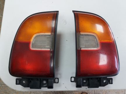 Задние фонари на RAV 4  Армавир