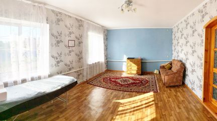 Дом 180 м кв. на участке 2 сот.  Армавир