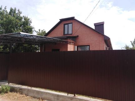 Дом 80 м кв. на участке 5 сот.  Армавир