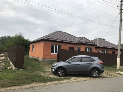 Дом 96 м кв. на участке 3.5 сот.  Армавир