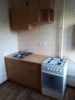 Сдаю 2х комнатную квартиру, 45 м кв., 2/5 эт.  Армавир