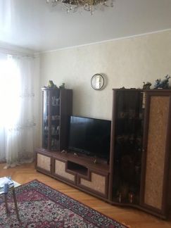 Продаю 2х комнатную квартиру, 45 м кв., 3/5 эт.  Армавир