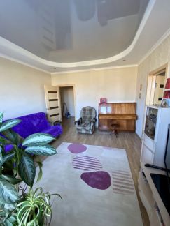 Продам 3х-комнатную квартиру, 70.8 м кв., 2/5 эт.  Армавир
