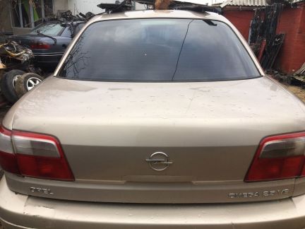 Задняя крышка багажника Opel omega B рестайлинг  Армавир