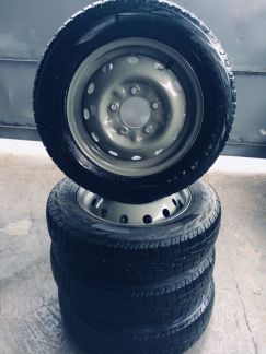 Продам комплект колёс на ниву 185/85r16 Pirelli  Армавир
