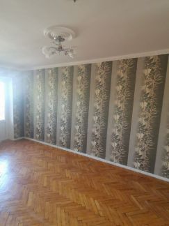 Продаю 2х комнатную квартиру, 45 м кв., 4/5 эт.  Армавир