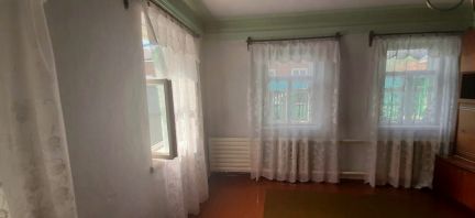 Дом 65 м кв. на участке 5 сот.  Армавир