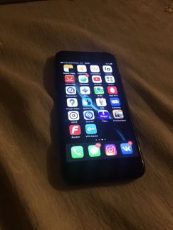 Телефон iPhone 7 32гб  Армавир