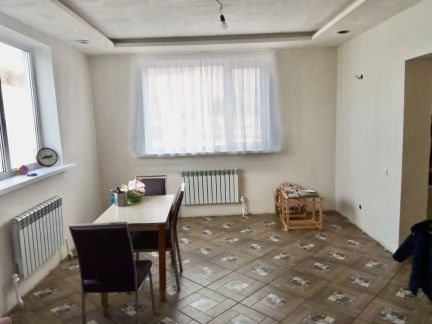 Дом 153 м кв. на участке 26 сот.  Армавир