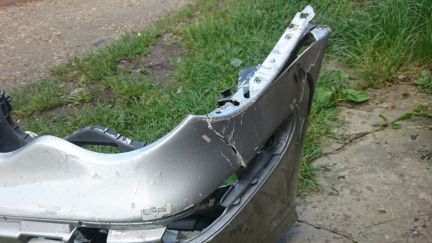 Бампер передний W203 под восстановление  - купить на сайте объявлений Армавир онлайн