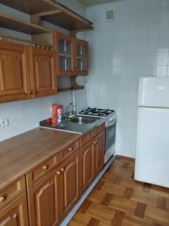 Сдаю 2х комнатную квартиру, 51 м кв., 5/9 эт.  Армавир