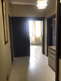 Продается 1-комнатная квартира, 54 м кв., 9/9 эт.  Армавир